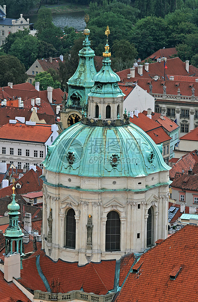 布拉格的空中观察中心城堡住宅天线游客议会国家历史石头宗教图片