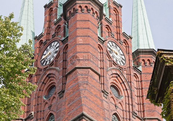 位于斯德哥尔摩中部的克拉拉基尔卡教堂宗教大教堂教会天空日光建筑图片