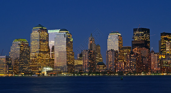 下曼哈顿天线金融旅行公园游客国家地标港口商业都市摩天大楼图片