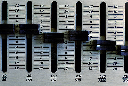 音响系统中的平衡器水平图片