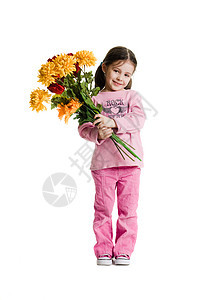 年轻女孩在白色背景上拿着一束花束的鲜花黑发乐趣快乐粉色青年女性童年儿童黄色红色图片