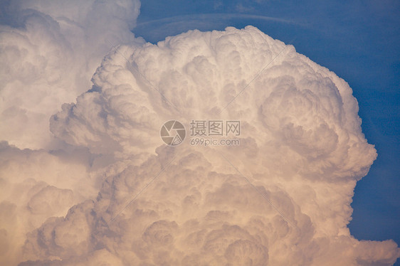 雷雨云冰雹积雨天气风暴沉淀雷雨雨云多云蓝色白色图片