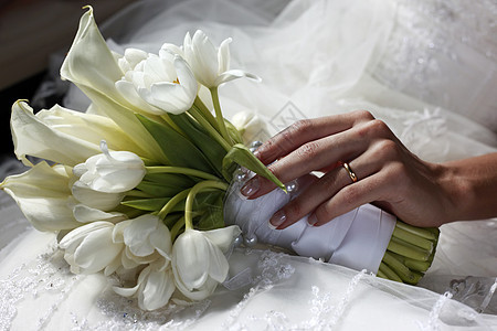 婚礼花束白色郁金香传统戒指女士花店磁带已婚裙子新娘图片
