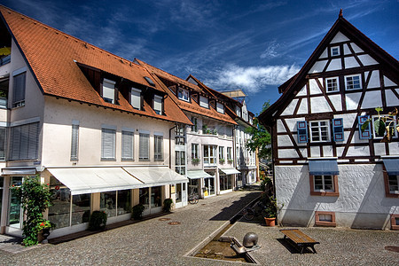 德国古老的美丽城市窗户历史性历史石头天空建筑房子街道景观木头图片