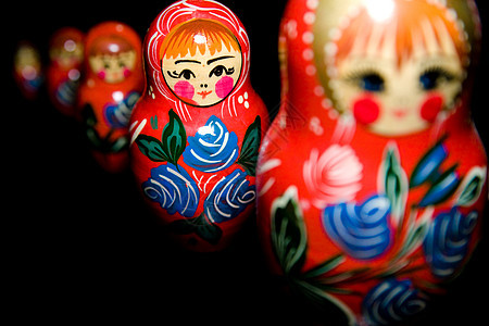 俄罗斯国民女性收藏白色女孩木头头巾娃娃套娃纪念品玩具图片