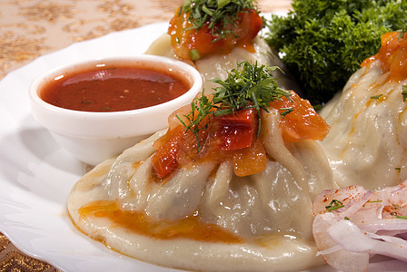 热亚洲菜盘子香菜餐厅烹饪国家沙拉奢华菜单享受晚餐图片
