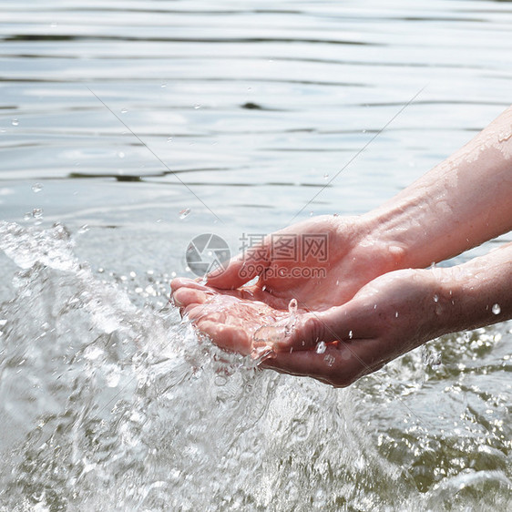 递水享受卫生保健活力气泡温泉运动飞溅生态图片