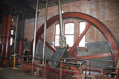 恢复的泵车轮金属蒸汽控制压力活力驱动管子管道工业液体图片