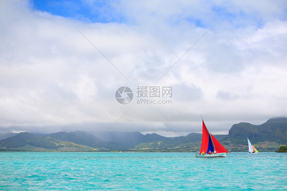 雷加塔导航运动游艇帆船海洋天空冒险娱乐旅游闲暇图片