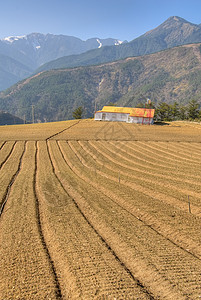 国家边景区蓝色植物场地环境农村花园建筑爬坡农场土地图片