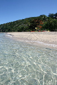 海滩上的卡亚克人天堂水晶支撑蓝色热带情调假期天空海洋旅游图片