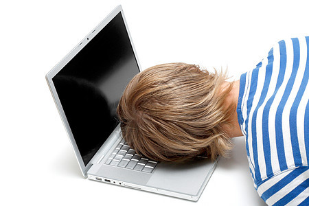 睡觉工作教育技术男人桌子互联网键盘电脑白色工人图片