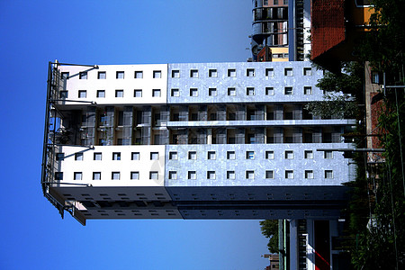 塔建筑学蓝色地面天空线条背景图片