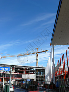 建筑施工房子材料货物天空吊装商业工业蓝色地板城市图片