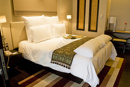 豪华床床罩旅行床垫客人套房公寓奢华汽车卧室房子图片