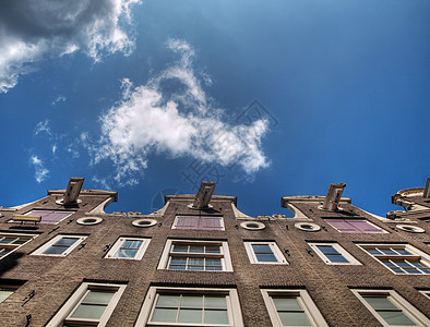 荷兰典型住房建筑物荷卢窗户天空房子历史住宅旅游经济遗产图片