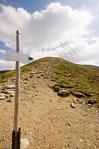 路标环境路牌旅游导航指导小路全景海拔风景山地图片