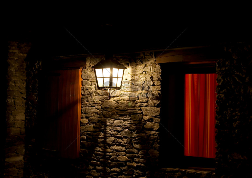 灯光灰色大厦情绪石头街道窗户建筑房子粒状城堡图片