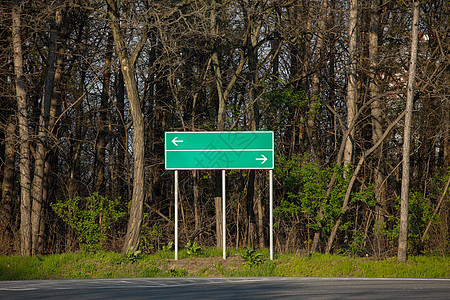 方向标志农村树木招牌路线困惑空白木板指导运输路牌图片