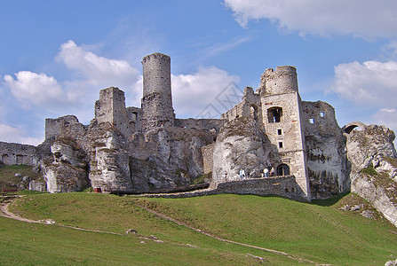波兰古老历史城堡的废墟图片