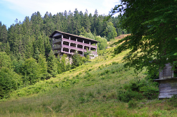 国家母国蓝色院子房子历史商业牧场美化小屋场景草地图片