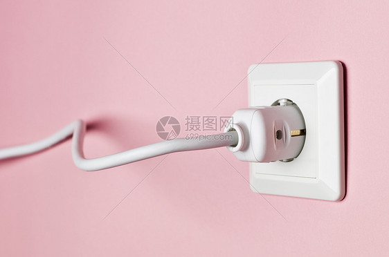 电力线路辅助白色水泥交流电行业水平功能粉红墙摄影色彩图片