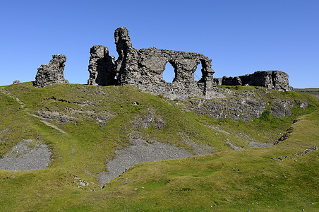卡斯特利迪纳斯布兰灰色麸皮废墟乡村城堡蓝色堡垒石头图片