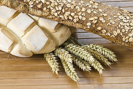 燕麦面包布莱德面包师面粉蛋糕食物尖刺摄影烤箱大麦饮食竹子背景