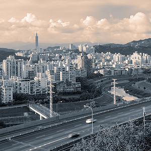 高速公路城景城市市中心建筑场景城市旅行街道戏剧性交通天际天空图片