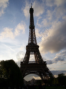Eiffel塔 法国巴黎铁塔天空背景图片