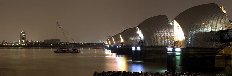 夜间全景的泰晤士堡屏障防洪起重机洪水建筑建筑学旅行旅游城市港区图片