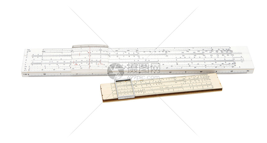 两台老式幻灯片规则机械计算器被隔离图片
