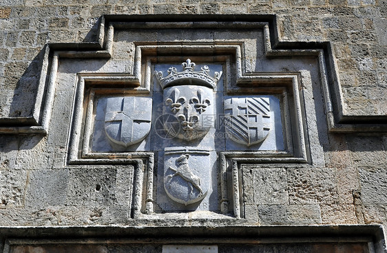 墙上护盾的详情 罗得斯中世纪堡垒城堡建造地标防御图片