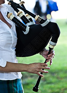 苏格兰风笛女性传统音乐吹笛者格子高地国家女士衬衫管道图片