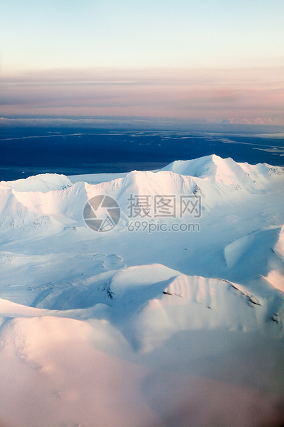 雪山区域风景白色山脉天空高山蓝色冰川全景顶峰图片