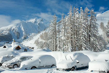 山山脉汽车积雪季节障碍滑雪停车场公园高山状况陷阱图片