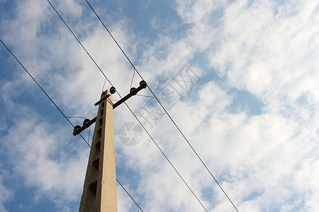 电力支柱车站桅杆网络电缆绝缘子导体蓝色电压金属低角度图片