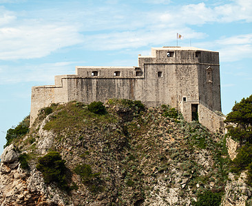 杜布罗夫尼克中世纪堡垒石头建筑学悬崖遗产旅行建筑旅游景观城市历史性图片