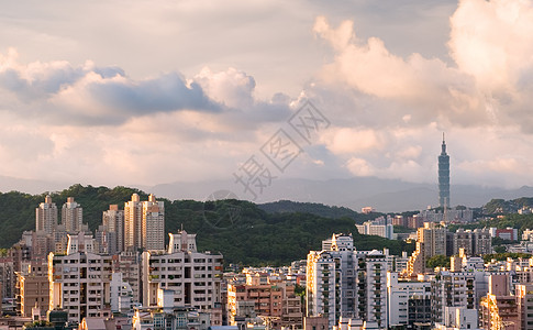 建筑和云层的城市景观天空全景房子场景戏剧性日落旅游地标旅行首都图片