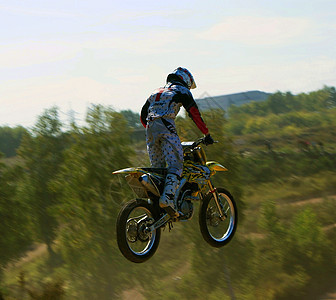 莫托罗赛摩托车竞赛越野引擎赛车男人重力运动力量赛车手图片