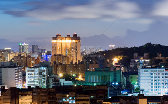 台北美丽的夜景景观场景天际戏剧性街道地标市中心摩天大楼建筑公寓图片