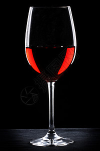 红酒杯红色背光液体玻璃品酒香味水晶饮料庆典派对图片