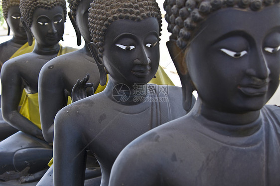 佛崇拜佛教徒沉思宗教智慧古董旅行雕像金子场景图片