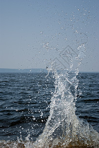 舞蹈水域乐趣蓝色天气锻炼运动海浪天空破岸冲浪娱乐图片