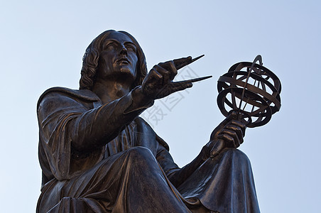 尼古拉斯哥白尼雕像纪念碑天文学历史性纪念馆天文学家宇宙学家图片