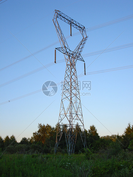 电线电气蓝色电缆工程传播天空森林活力工业网络图片