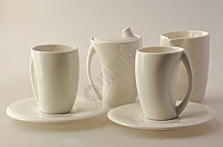 杯数盘子杯子咖啡店餐厅休息饮料桌子传统奶油厨房图片