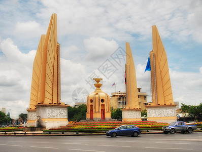 泰国曼谷雕像建筑寺庙天空建筑风格金子文化地方结构建筑学图片