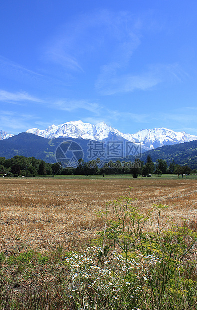 风景山滑雪白色编队天空岩石冰川太阳高度山脉蓝色图片