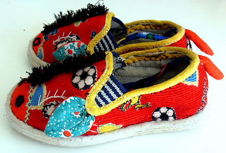 猪头鞋童鞋繁体手工手工业传统红色孩子们农村背景图片